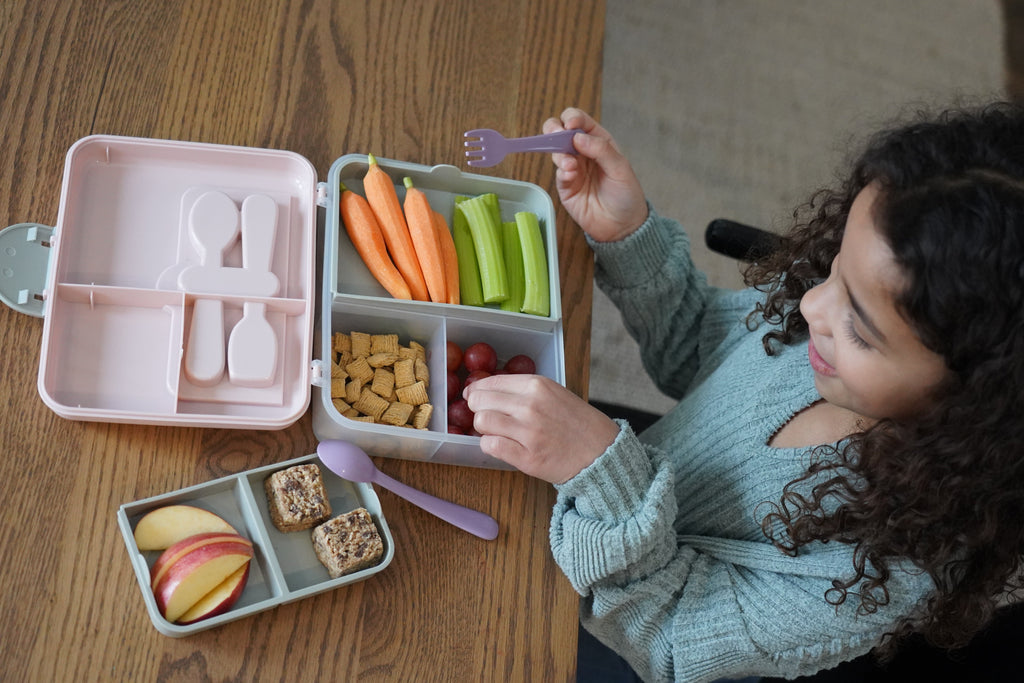 Lonchera Bento Box con cubiertos rosada