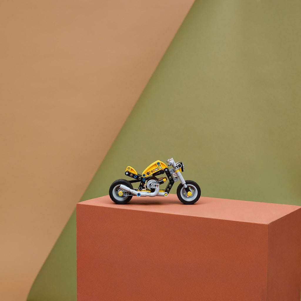 Moto Amarilla