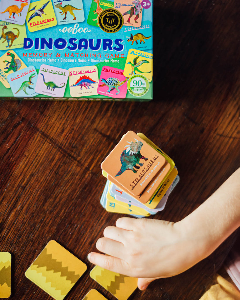 Juego pequeño memorice dinosaurios