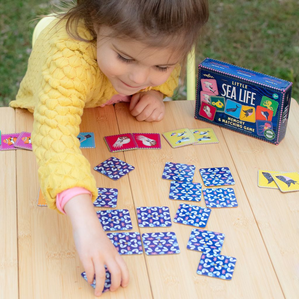 Juego pequeño memorice océano